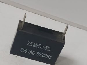 CAPACITOR 2.5MFD X 250 V
